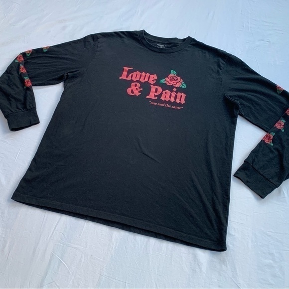 long sleeves graphic sweater black and red Love and Pain size XL - Picture 10 of 11